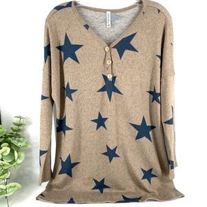 NEW! Taupe/Navy Star Print Button Down Top